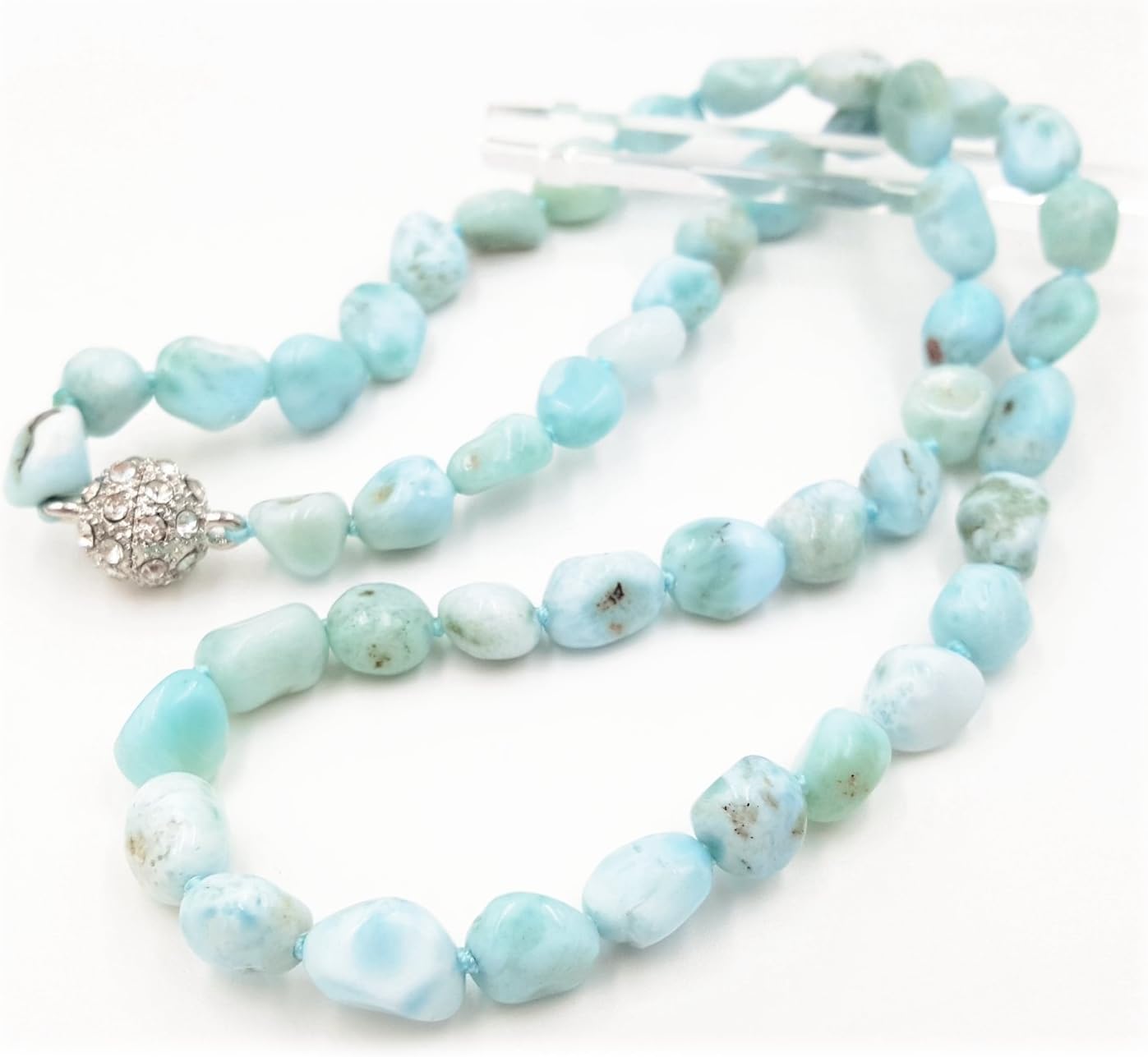 Collar de cuentas de larimar de piedra natural de 45 cm con cierre magnético de cristal 