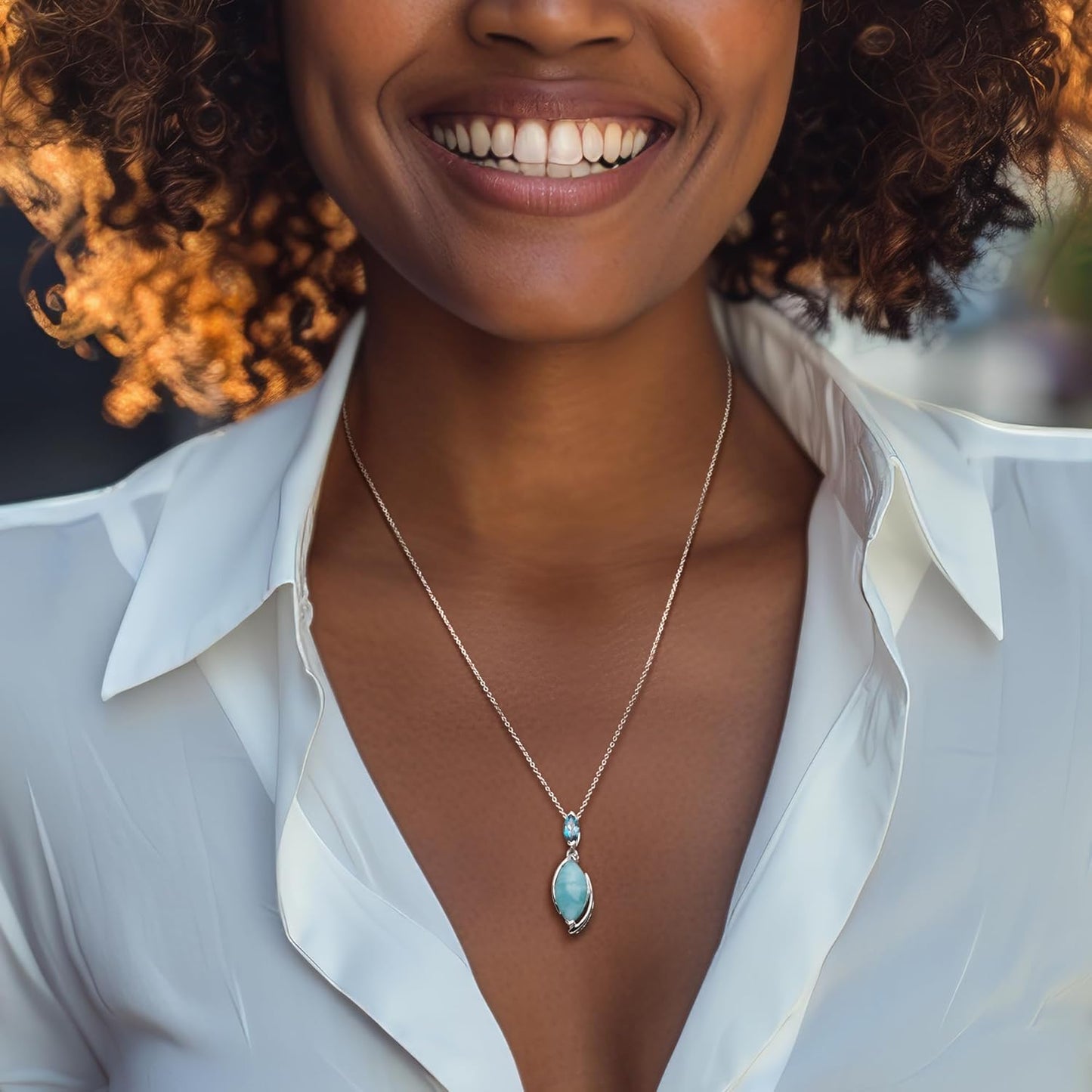Collar Ross-Simons con colgante de larimar y topacio azul Londres en plata de ley 925, topacio de 0,50 ct, cadena tipo cable de 1 mm y 45,7 cm, anilla de resorte, joyería para mujer. 