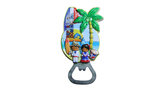 Abridor de botellas con escena de playa tropical de República Dominicana con bailarinas y palmeras