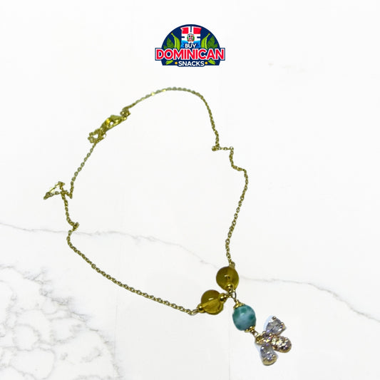 Collar de ámbar y larimar con dije de abeja